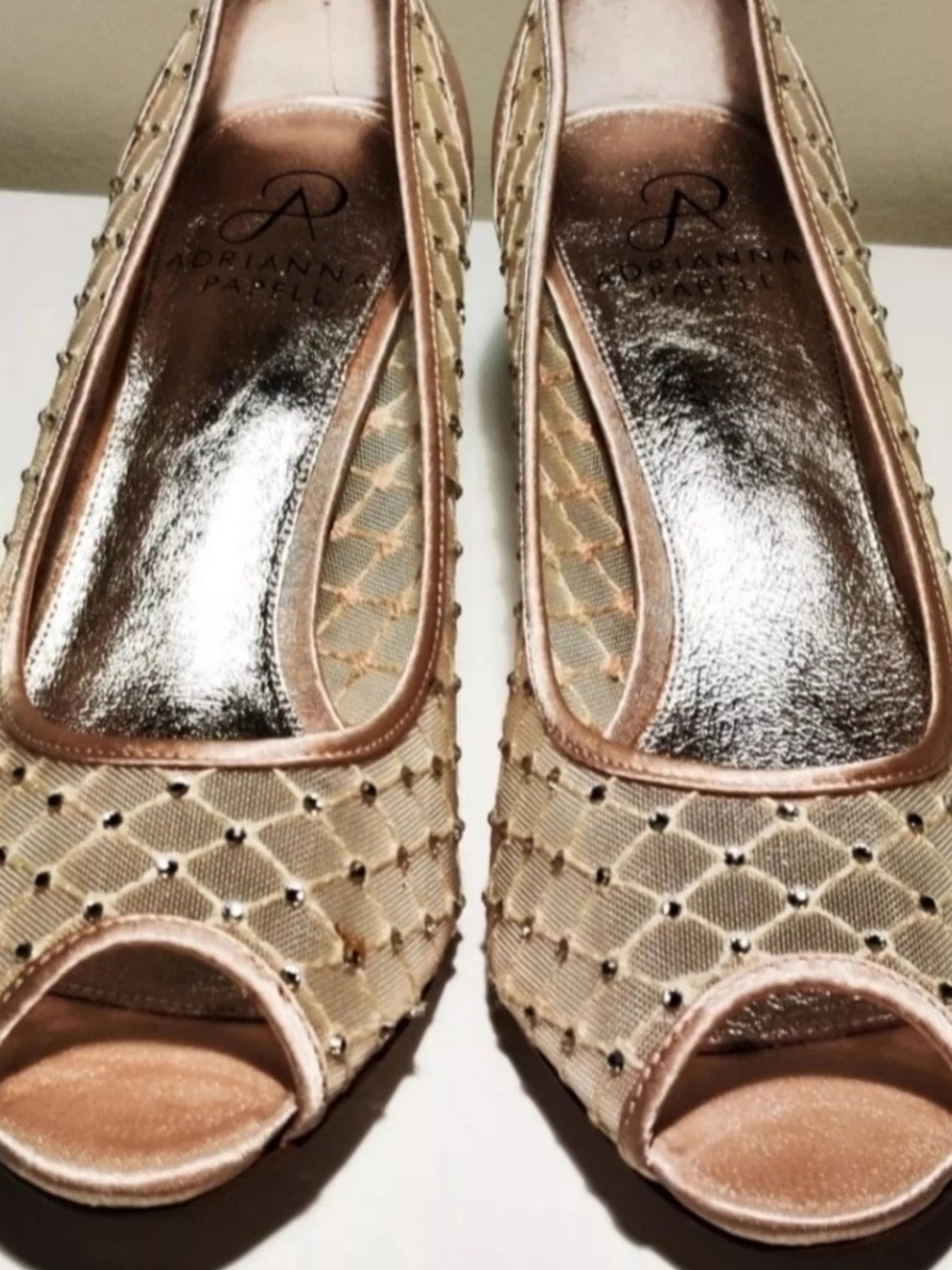 ADRIANNA PAPELL Women's 38/8 M Beige Mesh Padded Jamie Kitten Heels Pumps